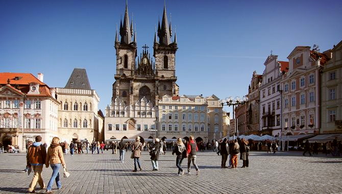 Urlaub Tschechien Reisen - Prag Schweinshaxenfest